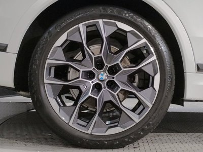 2024 BMW X7 缩略图 39