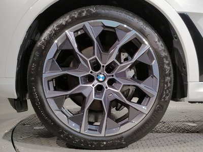 2024 BMW X7 缩略图 41