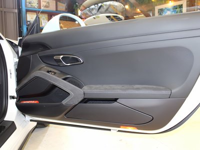 صورة مصغرة 43 لـ 2015 Porsche 911