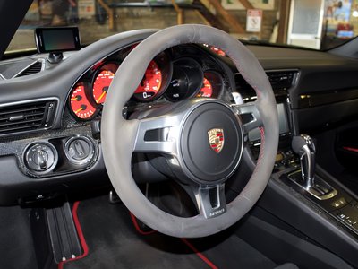 صورة 3 لـ 2015 Porsche 911