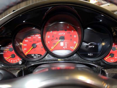 صورة 10 لـ 2015 Porsche 911