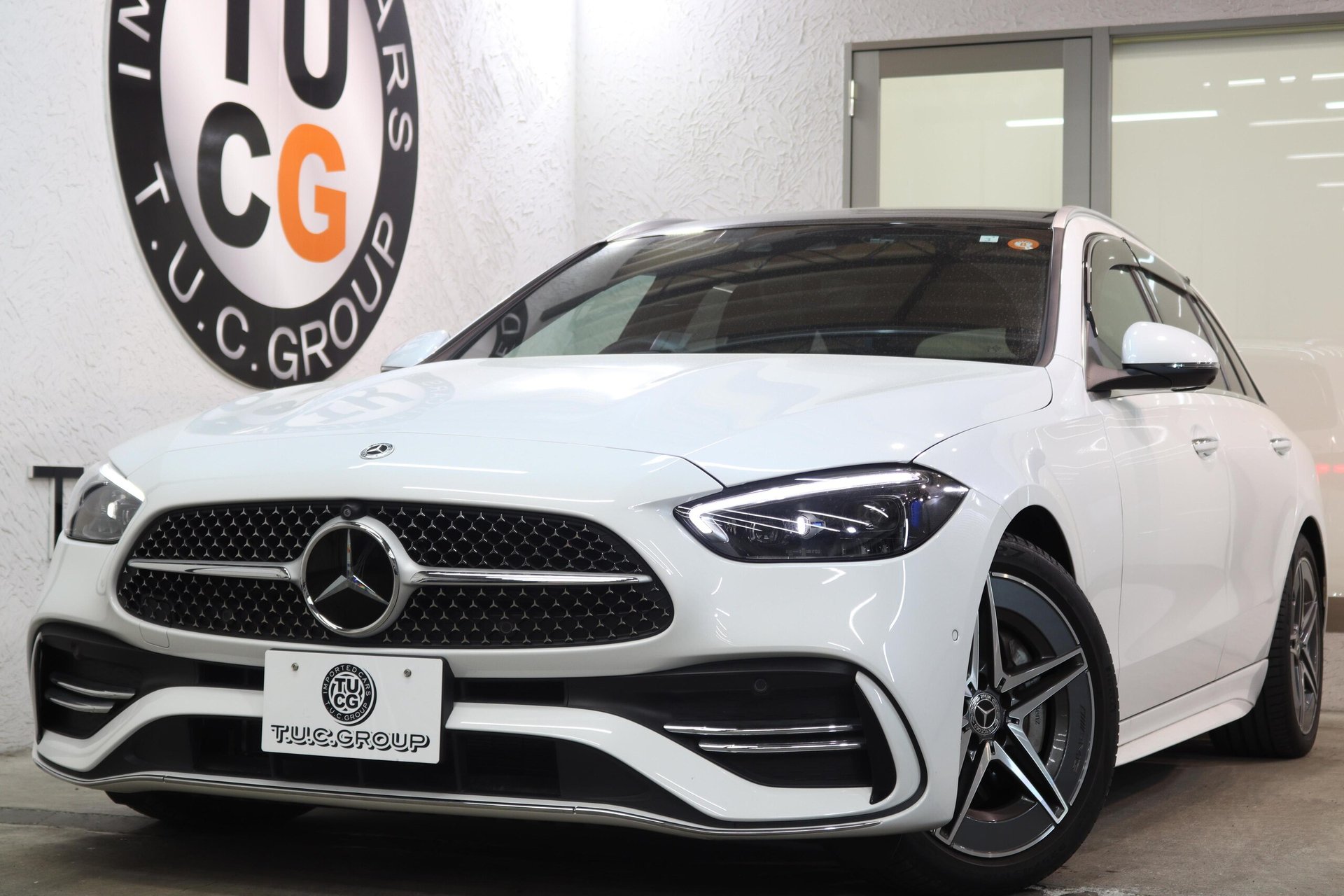 MERCEDES-BENZ C-CLASS - View 1