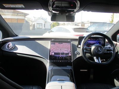 MERCEDES-BENZ EQS - 9