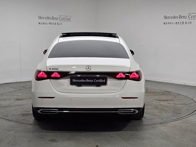 MERCEDES-BENZ E-CLASS - 3