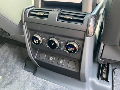 صورة مصغرة 20 لـ 2025 LAND Rover DEFENDER