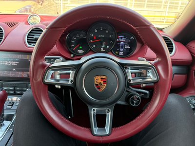 صورة 15 لـ 2018 Porsche 718