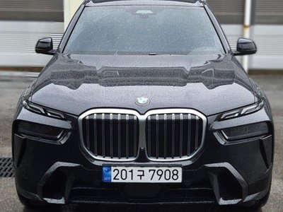 2024 BMW X7 照片 1