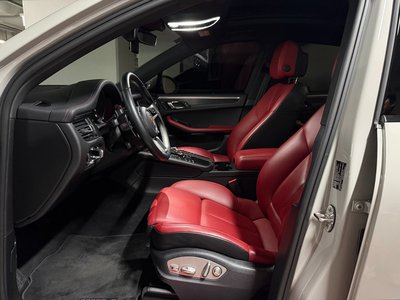 PORSCHE MACAN - 8