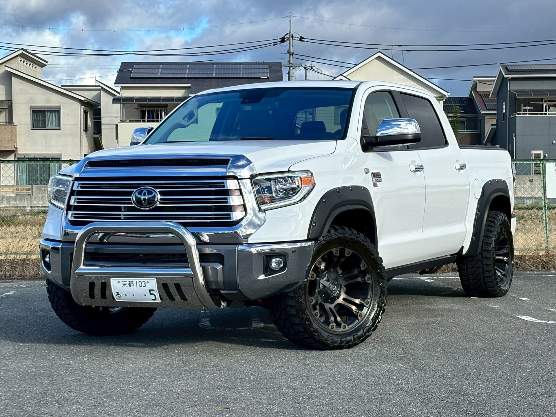 TOYOTA TUNDRA - View 1