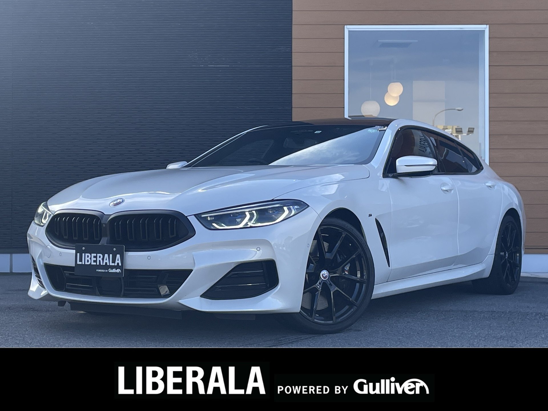 BMW 8 SERIES GRAN COUPE - View 1