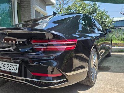 2025 Genesis G80 (RG3) photo 5