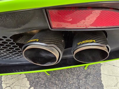 ASTON MARTIN VANTAGE - 7