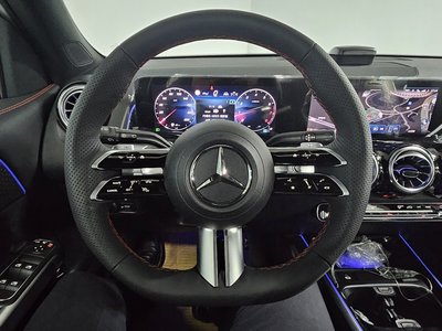 MERCEDES-BENZ GLB - 10