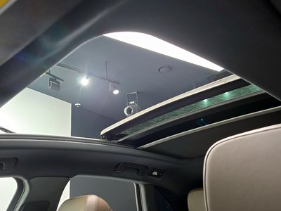 صورة مصغرة 18 لـ 2015 Porsche MACAN