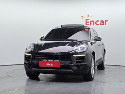 صورة 2 لـ 2015 Porsche MACAN