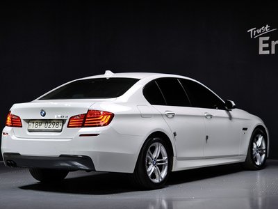 BMW 5 SERIES - 4