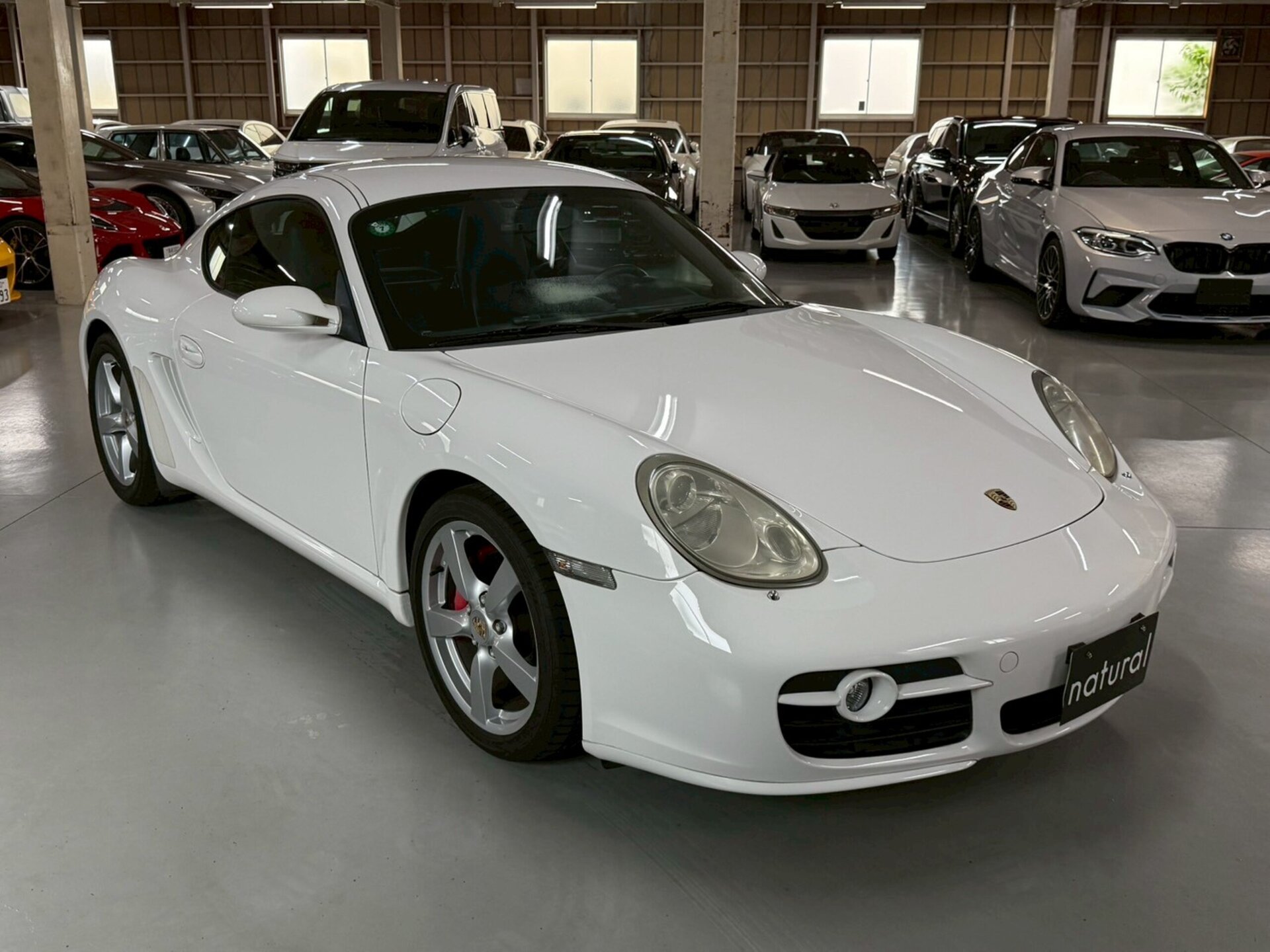 PORSCHE CAYMAN - View 1