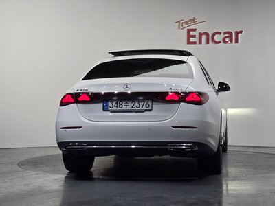 MERCEDES-BENZ E-CLASS - 4