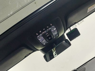 2025 Mercedes-BENZ GLB — миниатюра 17