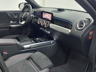 2025 Mercedes-BENZ GLB — миниатюра 13