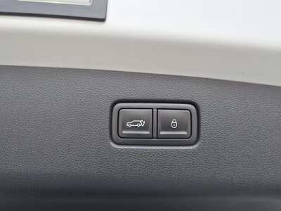 2021 Genesis GV70 thumbnail 30