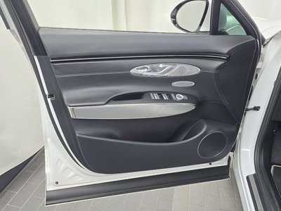 2021 Genesis GV70 thumbnail 14