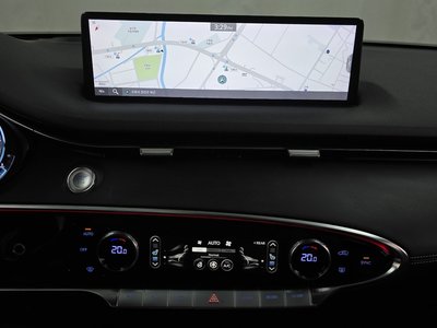2021 Genesis GV70 thumbnail 19