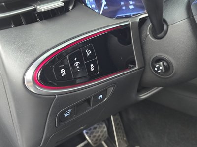 2021 Genesis GV70 thumbnail 31