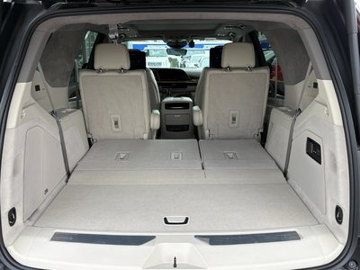2022 Cadillac ESCALADE — миниатюра 26