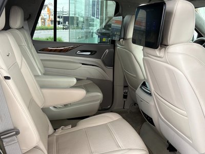 2022 Cadillac ESCALADE — миниатюра 28
