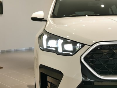 2025 BMW X2 — миниатюра 24