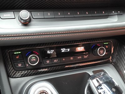 2019 BMW I8 — миниатюра 21
