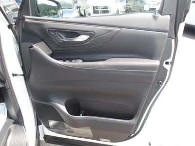 صورة 10 لـ 2025 TOYOTA ALPHARD