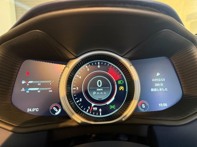 ASTON MARTIN DB11 VOLANTE - 10