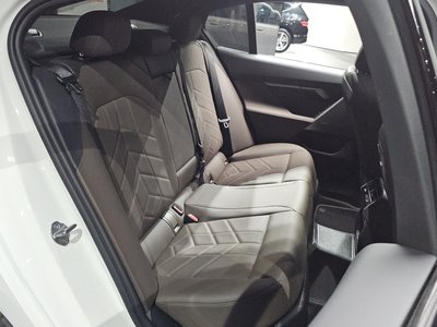 2024 BMW 5 SERIES 缩略图 17