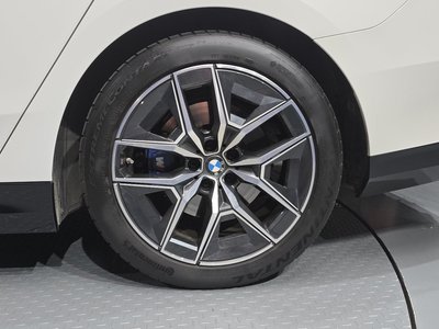2024 BMW 5 SERIES photo 8