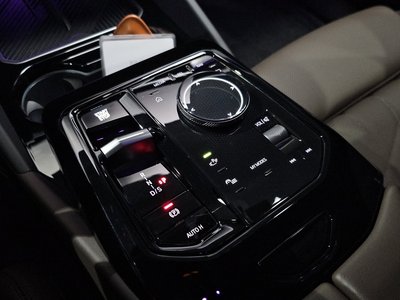 2024 BMW 5 SERIES 缩略图 12