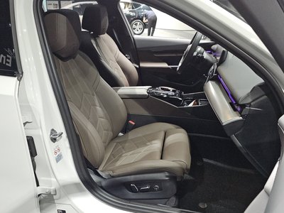 2024 BMW 5 SERIES 缩略图 18