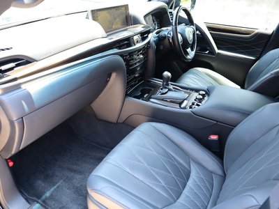 صورة مصغرة 53 لـ 2020 Lexus LX