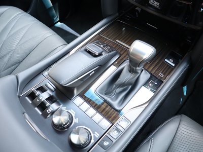 صورة مصغرة 69 لـ 2020 Lexus LX