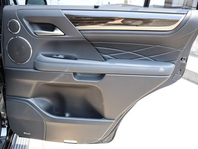 صورة مصغرة 65 لـ 2020 Lexus LX