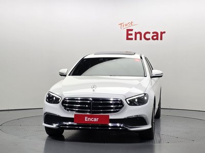 MERCEDES-BENZ E-CLASS - 2
