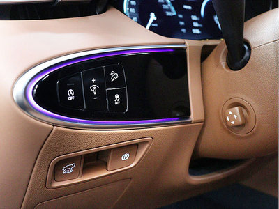 صورة 4 لـ 2023 Genesis GV70