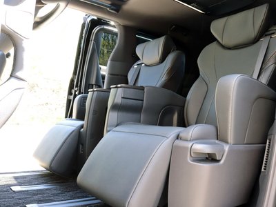صورة مصغرة 30 لـ 2023 TOYOTA ALPHARD