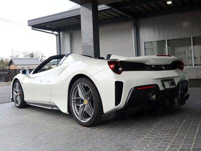 FERRARI 488 PISTA SPIDER - 2