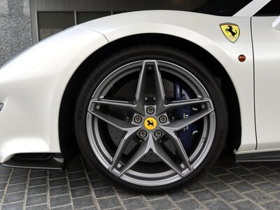 FERRARI 488 PISTA SPIDER - 9