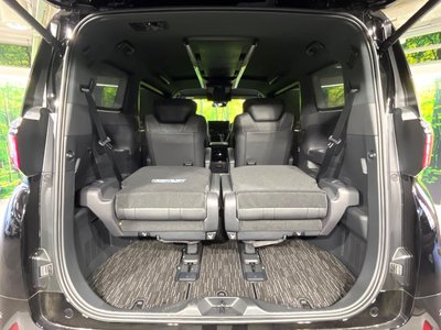 2025 Toyota ALPHARD — фото 10