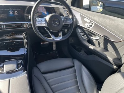 MERCEDES-BENZ EQC - 10