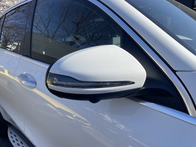 MERCEDES-BENZ EQC - 6