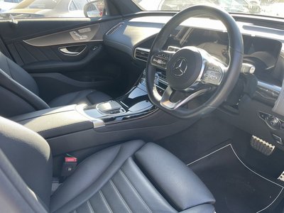 MERCEDES-BENZ EQC - 7